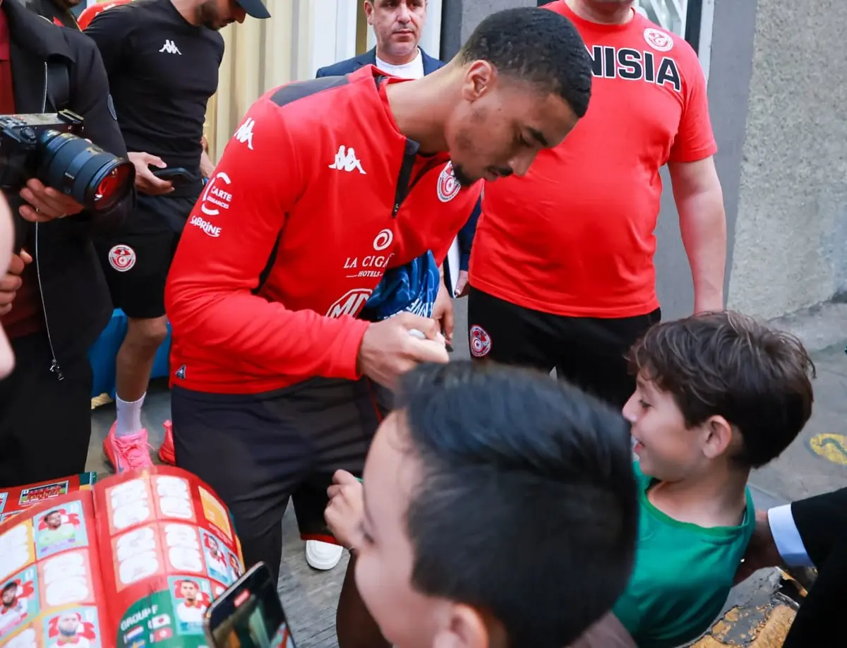 Aficionados conviven con el equipo tunecino a días del Mundial 2026.