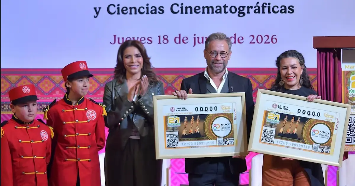Celebra el legado de la Academia Mexicana de Artes y Ciencias Cinematográficas con un billete que honra el cine nacional.