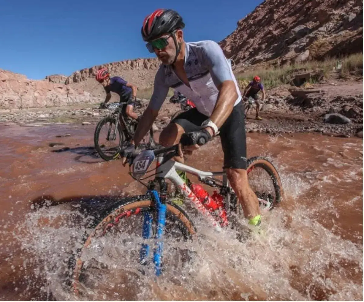La leyenda del ciclismo español asistirá como embajador en este icónico evento.
