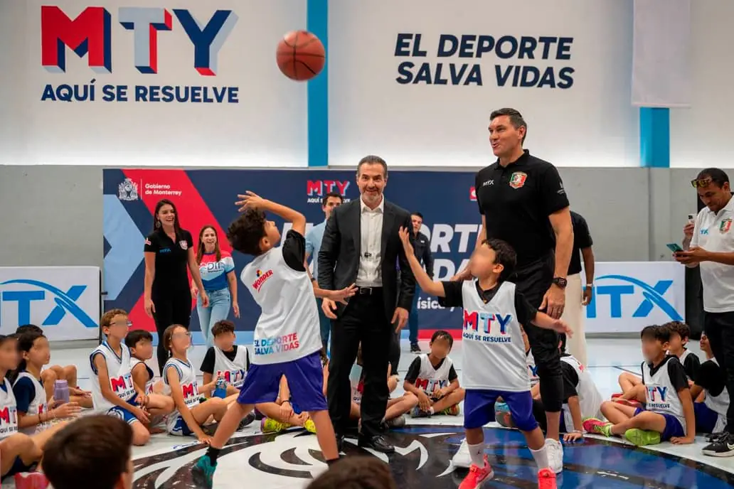 La nueva clínica busca promover el deporte y formar valores en jóvenes de la ciudad.