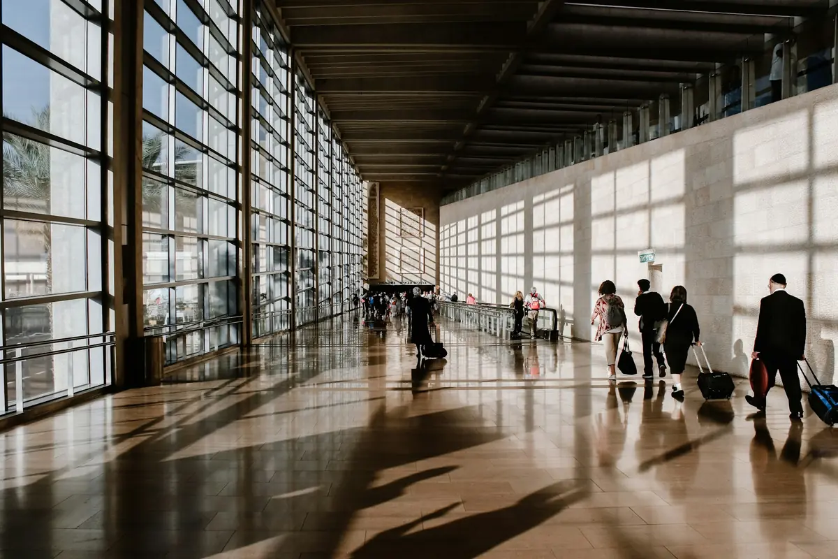 El Aeropuerto Internacional de Monterrey se consolida como clave en la llegada de turistas y aficionados durante el torneo.