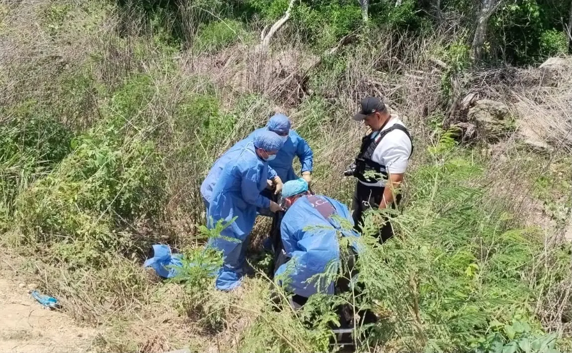 Un hombre de aproximadamente 35 años fallece en la carretera Mérida-Valladolid tras un choque con un camión.