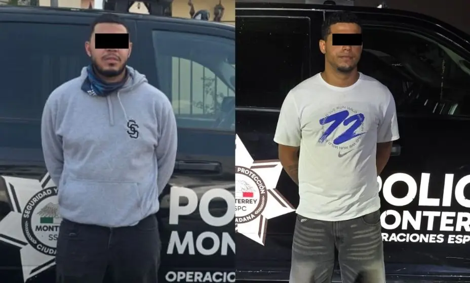 La Policía de Monterrey arresta a dos hombres por uso de placas irregulares en sus motocicletas.