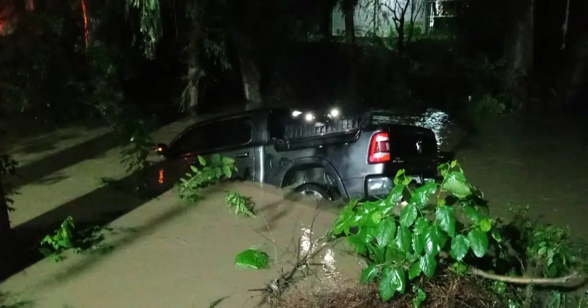 La lluvia podría afectar la movilidad en la zona metropolitana y alrededores de la ciudad.