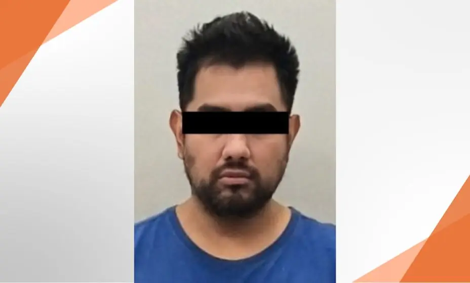 La Fiscalía de Nuevo León detiene a un hombre por presuntas amenazas y acoso sexual a una mujer.