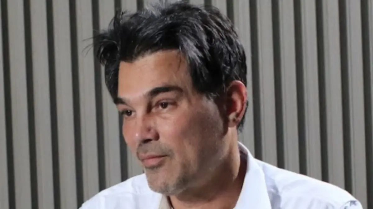 El exaspirante a la alcaldía de Santa Catarina enfrenta un cambio en su apoyo político tras polémica reciente.