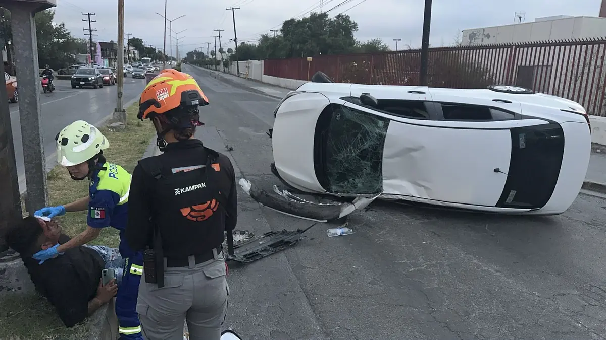 Un reporte preliminar confirma atención a un herido en un cruce importante de la ciudad.