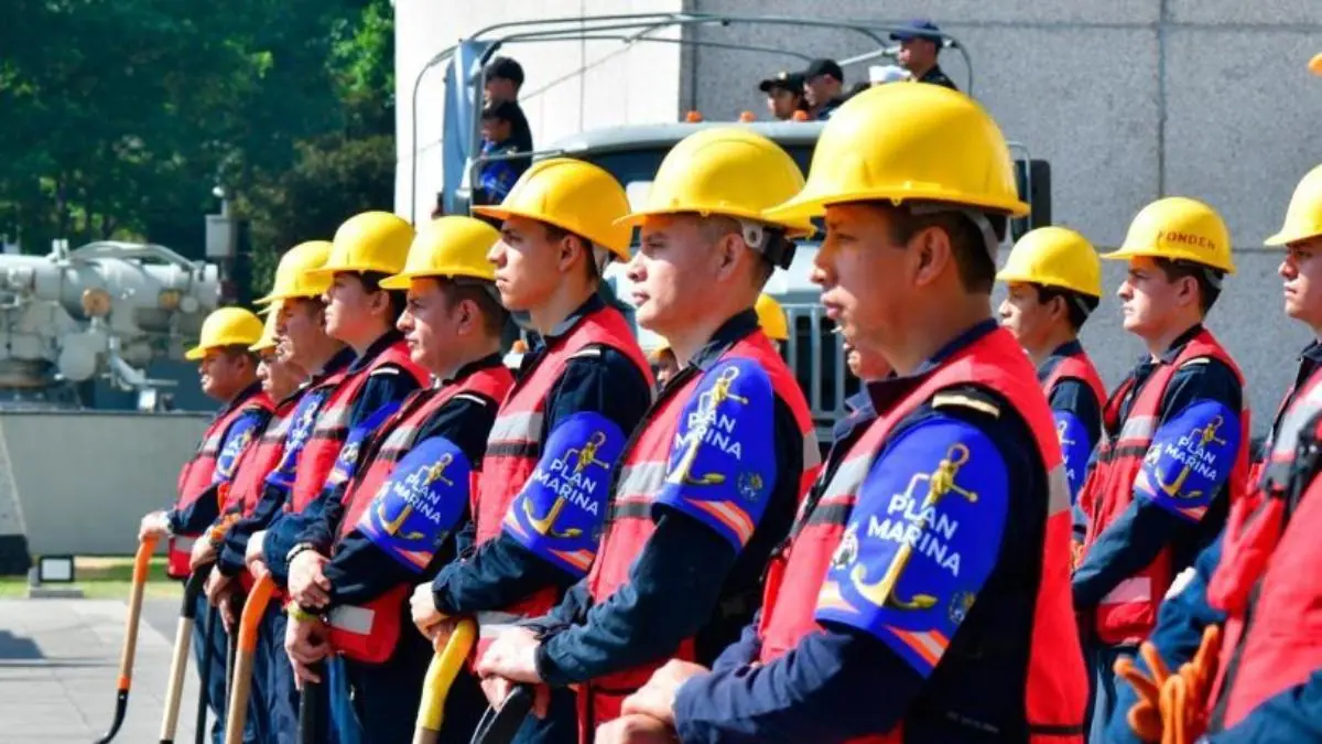 La Secretaría de Marina activa el Plan Marina ante posibles ciclones en Colima, Guerrero y Oaxaca.