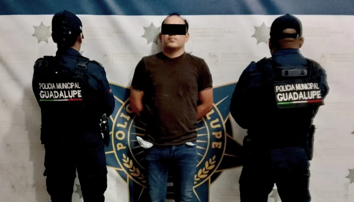 Gracias a un operativo eficaz, se logró la recuperación de un auto robado y la detención del presunto responsable en Guadalupe.