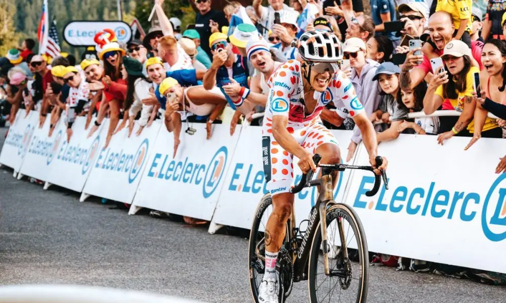 El ciclista ecuatoriano busca hacer historia en su quinta participación en la competencia más prestigiosa del ciclismo.