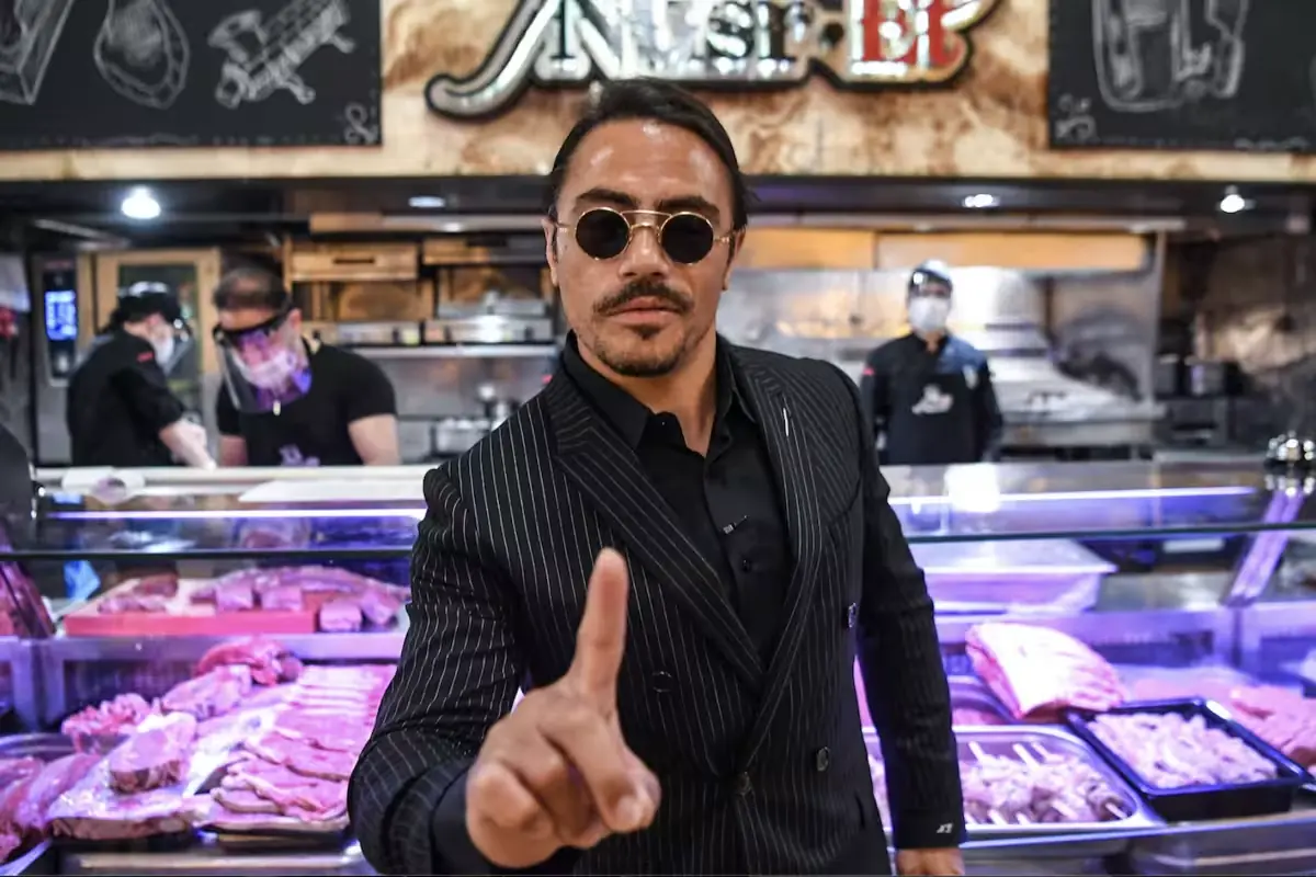 El famoso chef turco fue visto en la CDMX disfrutando el ambiente futbolístico.