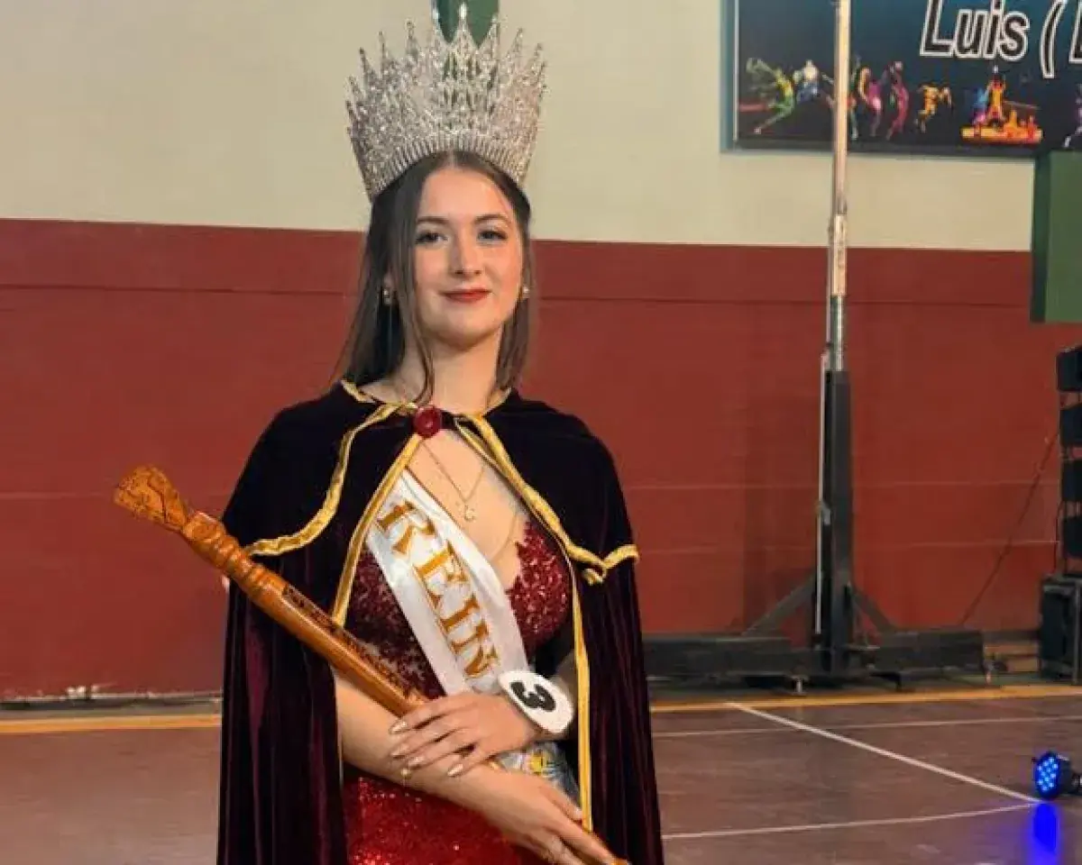 La coronación se llevó a cabo durante la celebración del 146 aniversario de la localidad.
