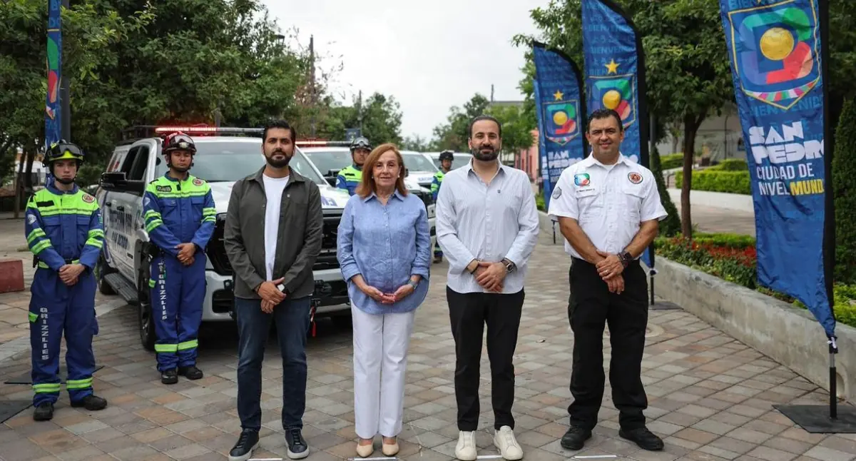 Ocho vehículos y 100 kits de equipamiento mejoran la respuesta ante emergencias.