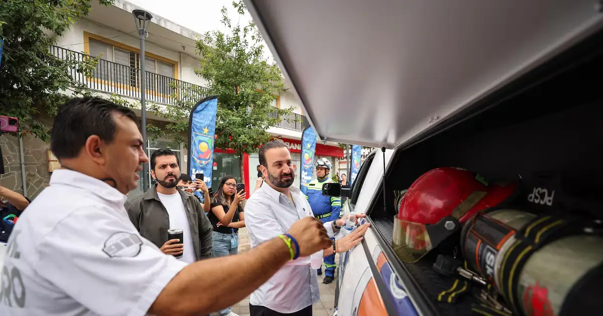 La entrega de nuevas unidades fortalecerá el sistema de Protección Civil municipal.