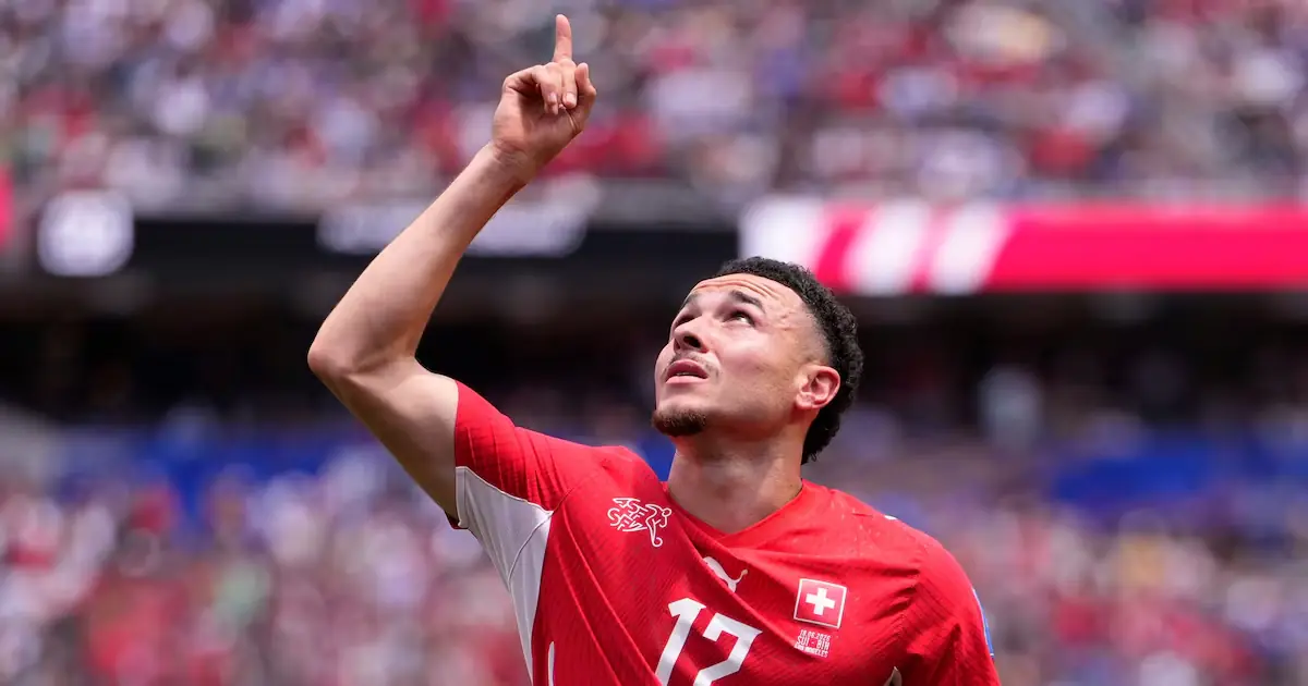 La victoria por 4-1 posiciona a Suiza como líder provisional del Grupo B.