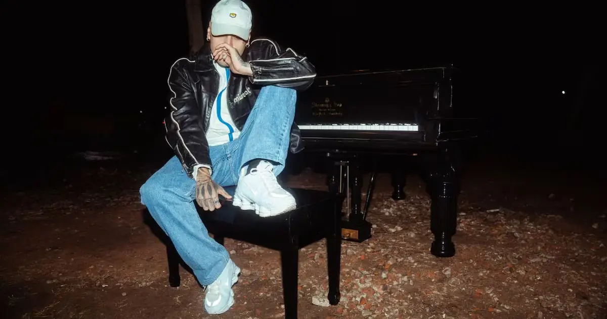 El cantante argentino presenta una canción personal que aborda sus heridas familiares y su crecimiento emocional.