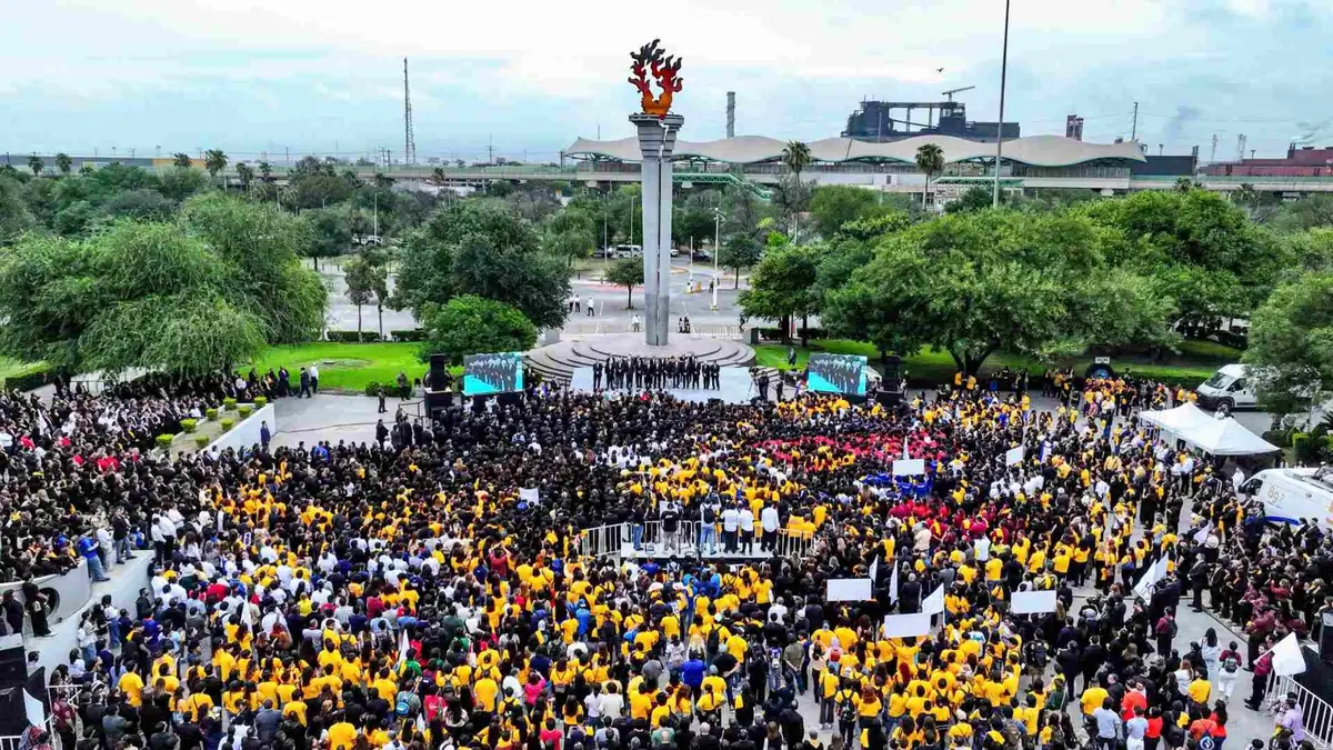 La Universidad Autónoma de Nuevo León reafirma su compromiso con la educación y la sociedad al conmemorar su autonomía.