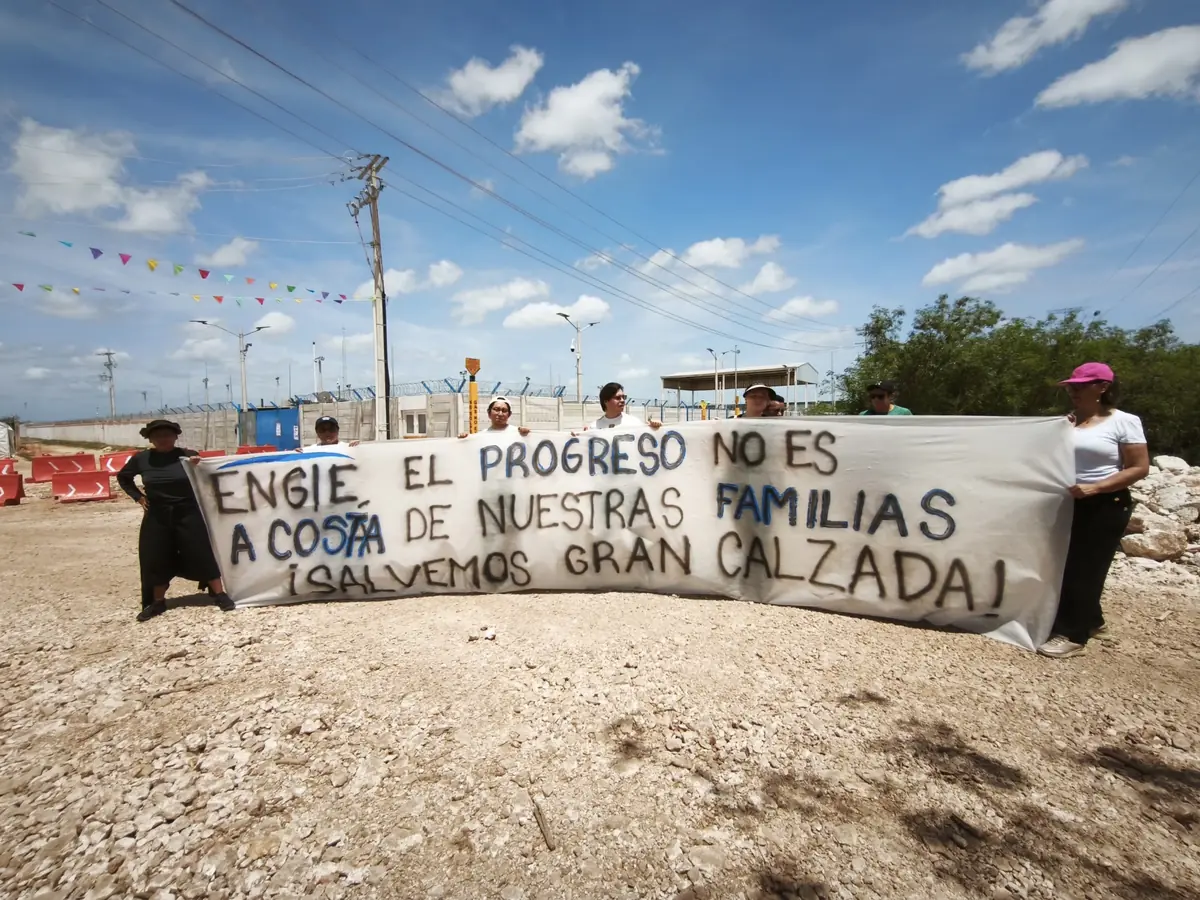 Habitantes exigen acción ante riesgos por la operación de Engie en su comunidad.