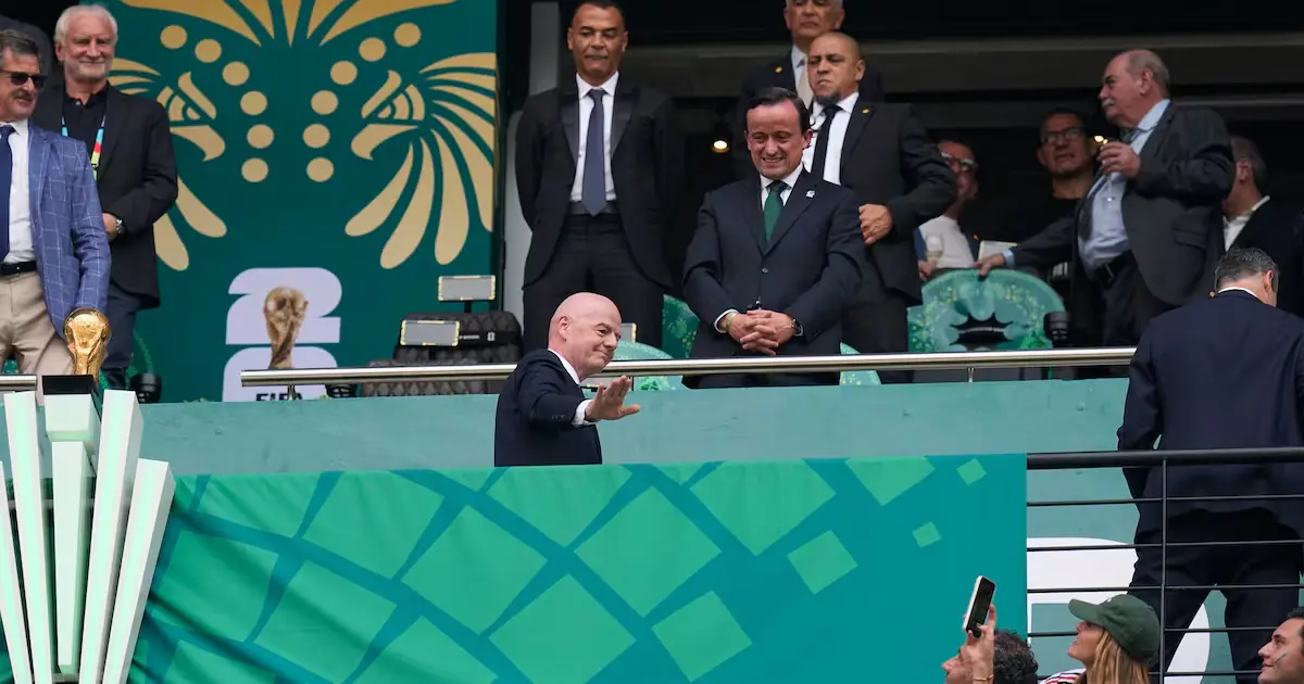 La ausencia de la joven ganadora del boleto 001 en el palco crea controversia en la inauguración del Mundial 2026.