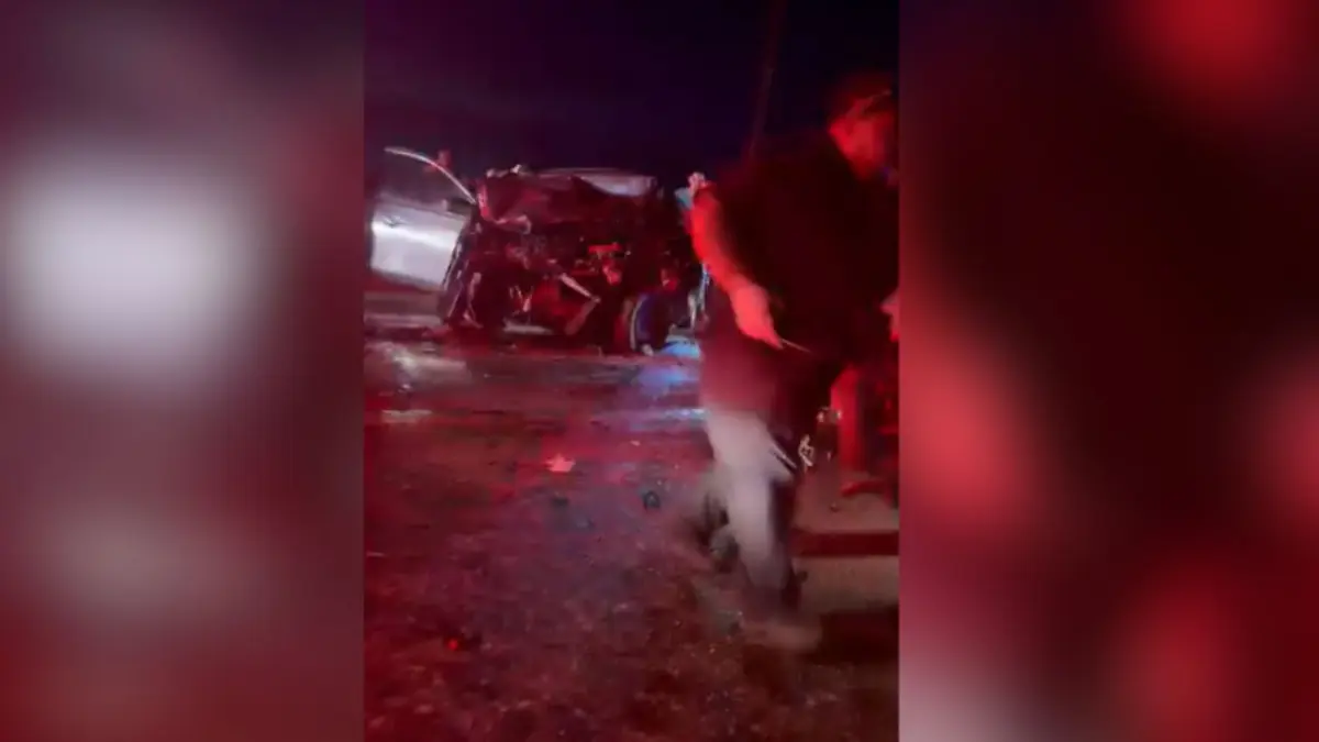 Un trágico choque múltiple en Nuevo León involucró a cuatro vehículos y dejó a cinco personas lesionadas.