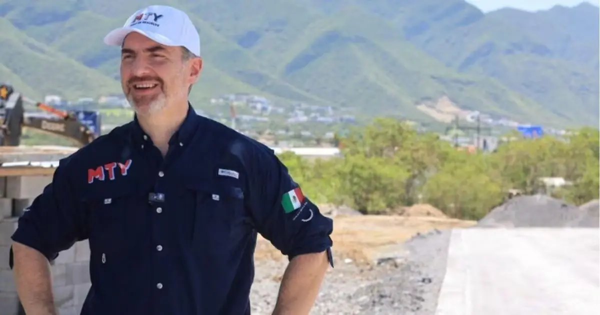 La entrega de las obras del Circuito Vial Huajuco sigue pendiente, afectando la movilidad en Monterrey.
