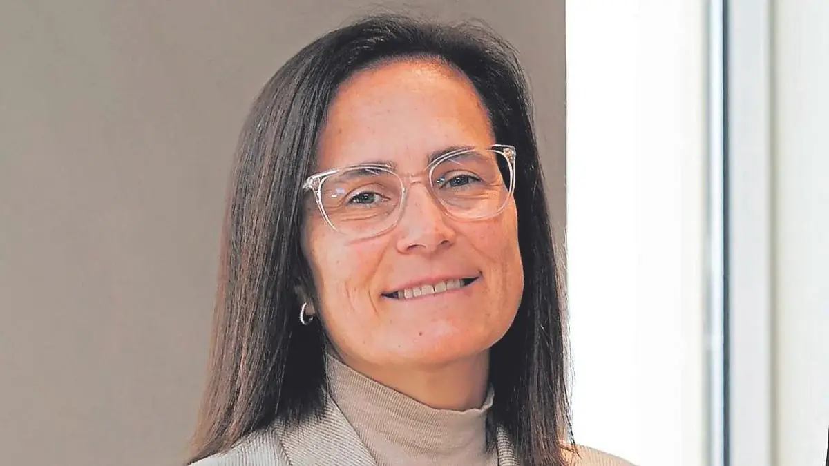 La nueva presidenta reduce miembros y fusiona áreas clave para optimizar la gestión.