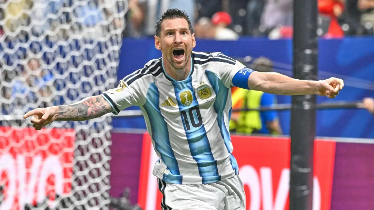 Con un gol de Enzo Fernández en el tiempo de compensación, Argentina se clasifica para la siguiente fase del Mundial 2026.
