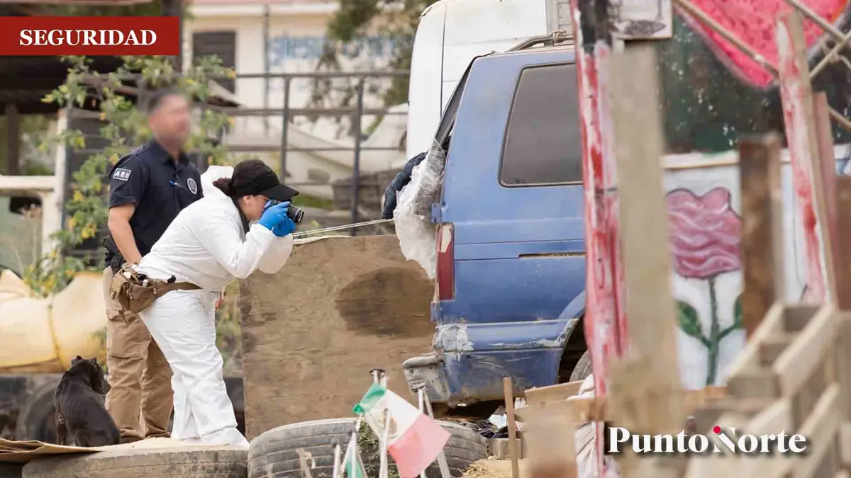 Un hombre de aproximadamente 50 años fue encontrado sin vida en un vehículo en Tijuana.