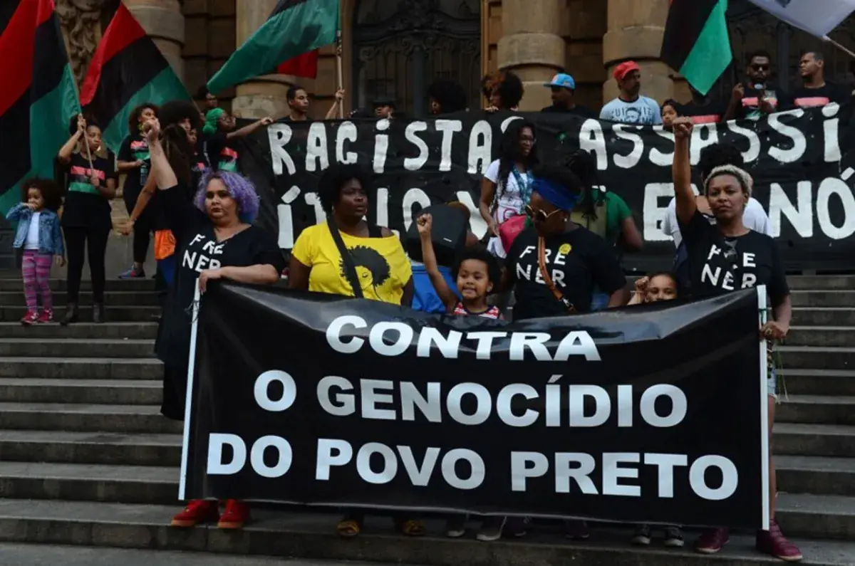 Santa Catarina lidera en denuncias de racismo, reflejando preocupantes tendencias sociales.