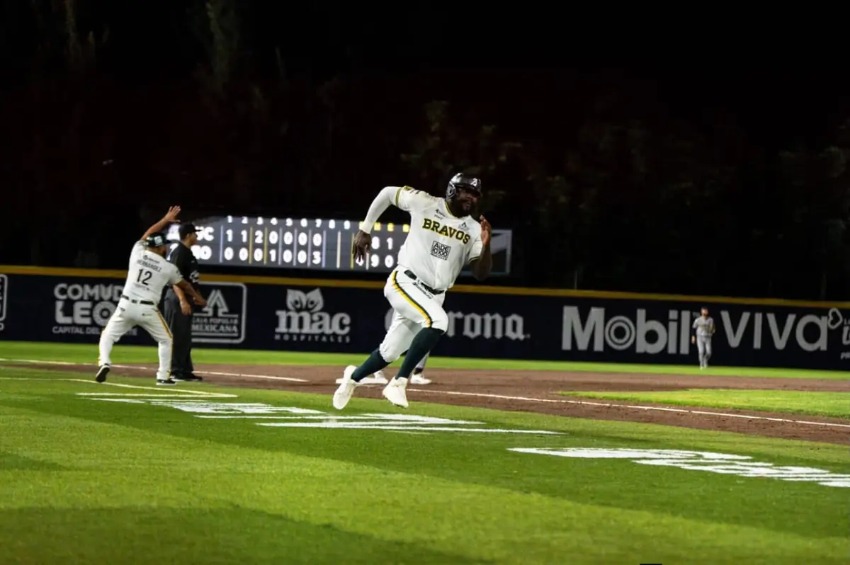 Una remontada espectacular lleva a los Bravos de León a una victoria clave contra los Leones de Yucatán.