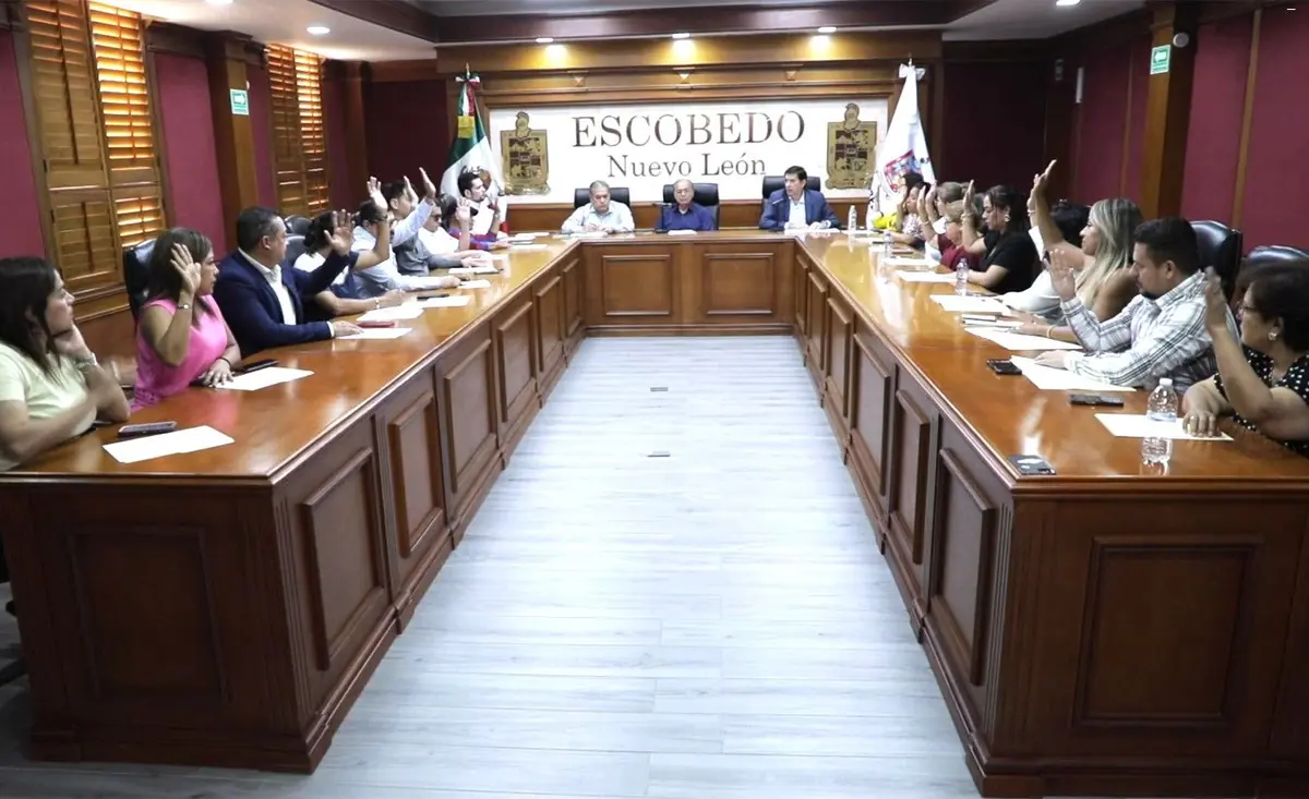 La licencia temporal permitirá a Mijes ausentarse mientras se asigna un encargado del despacho.