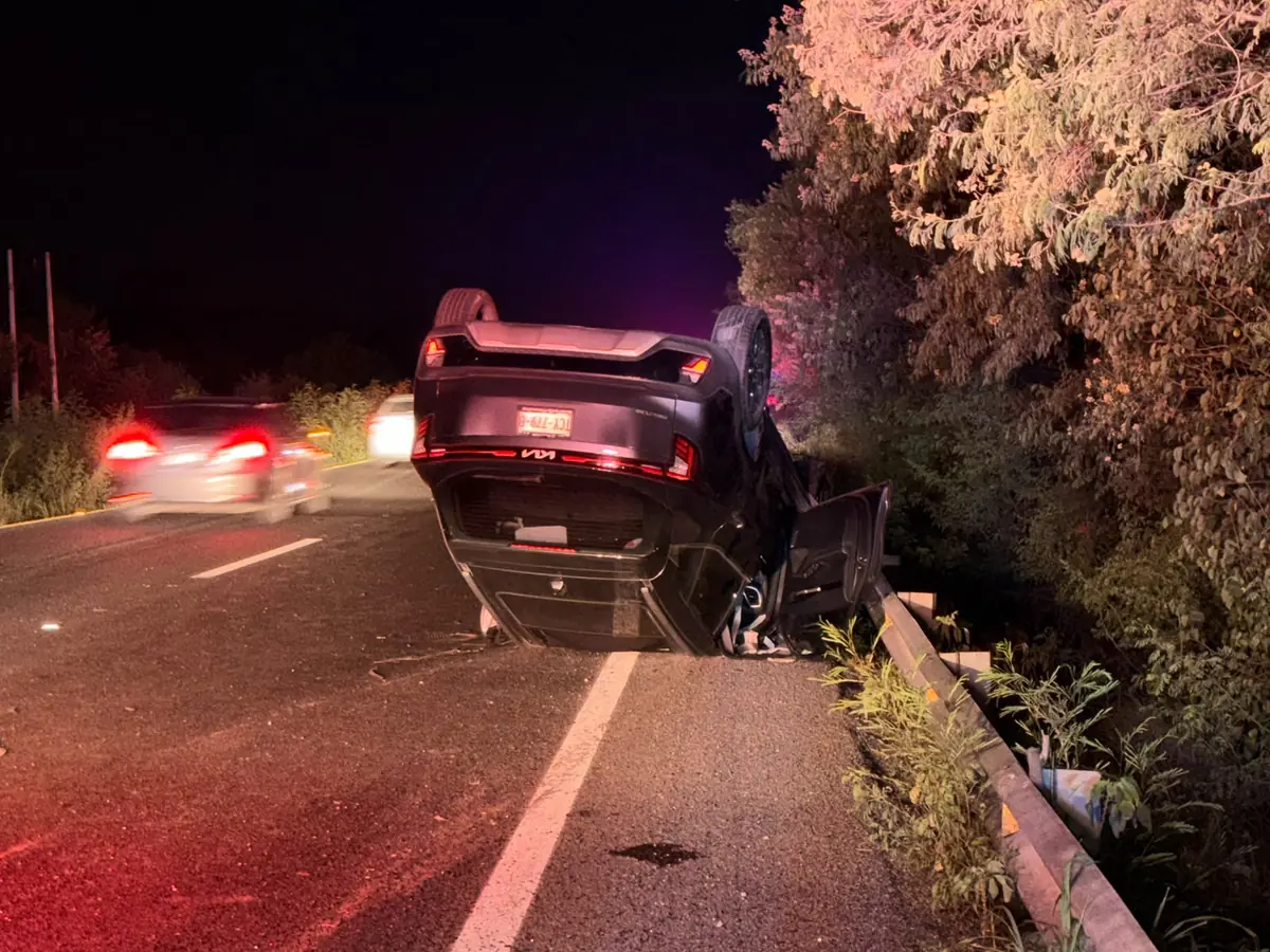Un accidente en la Carretera Nacional dejó a dos mujeres lesionadas y movilizó a equipos de emergencia en la zona.