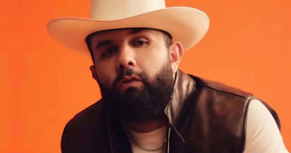 El cantante sonorense destaca con nueve candidaturas en una ceremonia histórica que celebra la música y la cultura pop.
