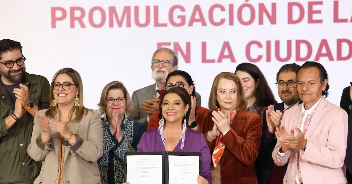 La nueva legislación establece derechos y reconoce la labor de los cuidadores en la capital.