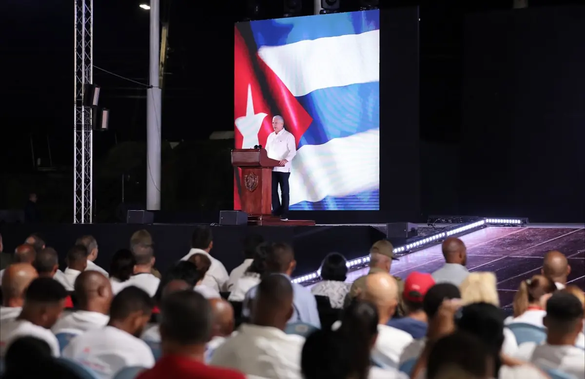 Miguel Díaz-Canel destaca logros y resistencia en el acto central de Pinar del Río.