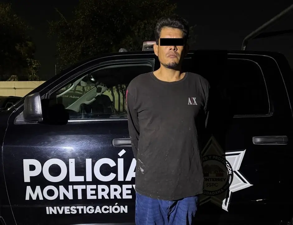Un hombre bajo arraigo es aprehendido por posesión de droga y robos.