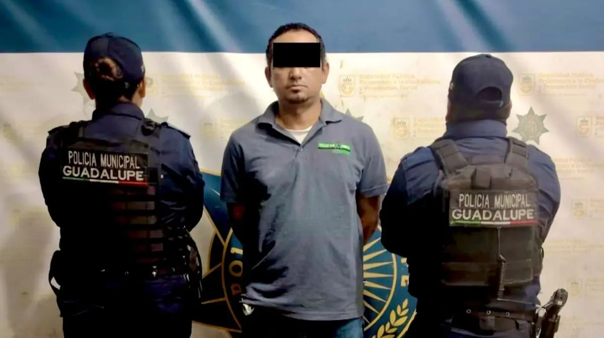 La Policía local asegura un vehículo relacionado con un asalto en San Nicolás.