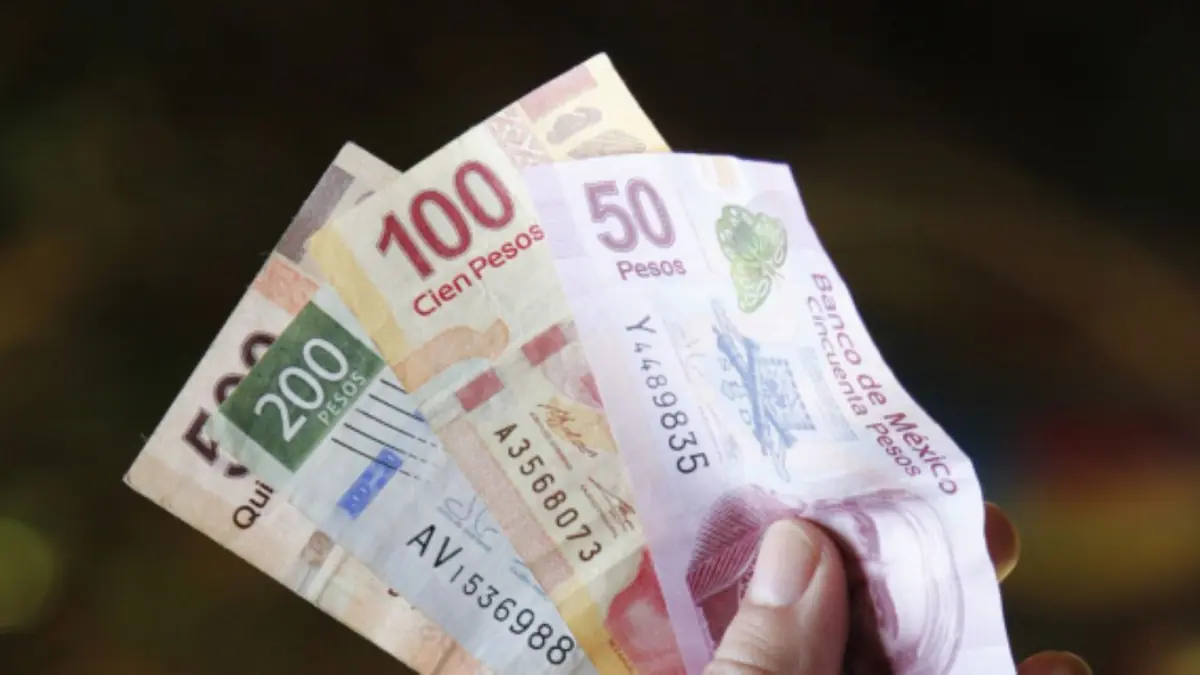 Inversionistas esperan fluctuaciones moderadas ante tensiones internacionales y decisiones de política monetaria.