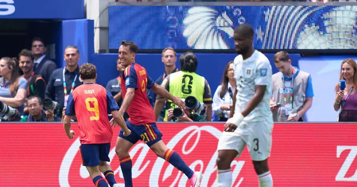 La victoria garantiza a España un lugar en los octavos de final, manteniendo su defensa imbatible en el torneo.