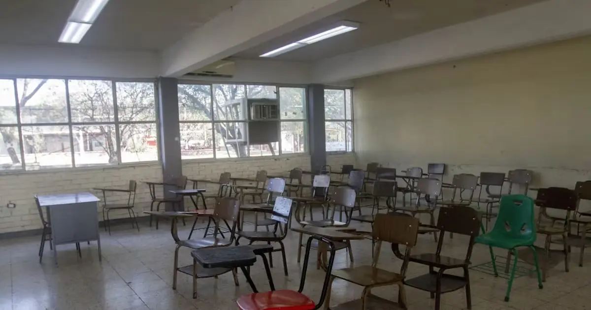 Esta inversión busca mejorar las condiciones educativas y la seguridad en las escuelas antes del nuevo ciclo escolar.