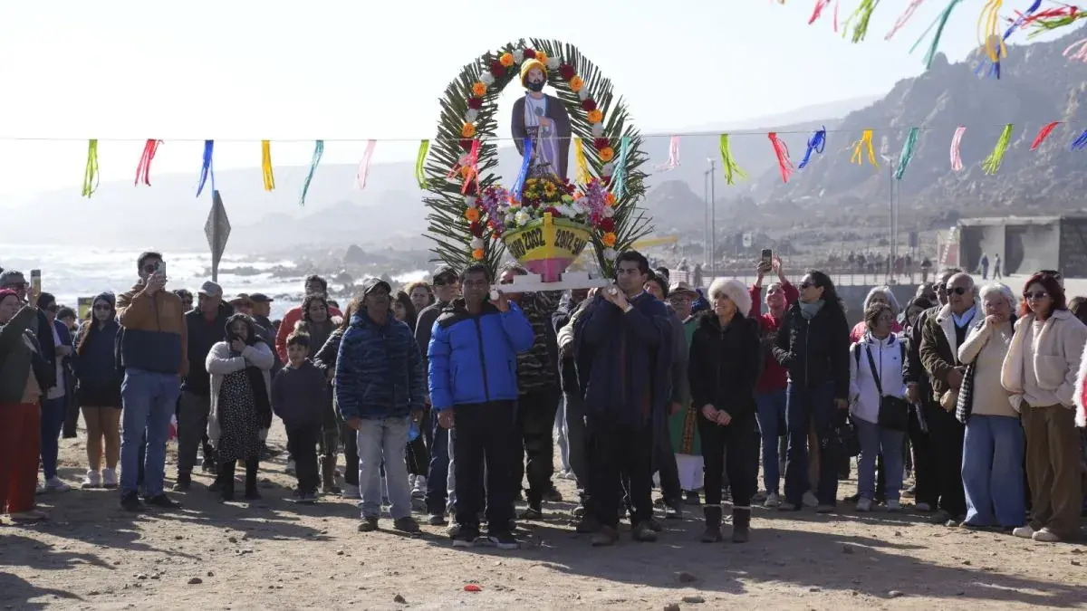 La celebración reúne a pescadores y turistas en Ovalle, destacando su valor cultural y económico.