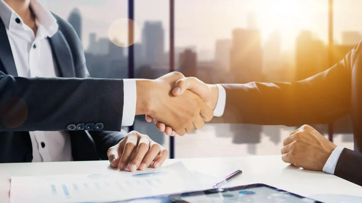 La empresa de seguros busca expandir su presencia en el mercado internacional mediante una estrategia de rentabilidad.