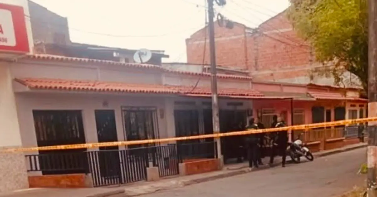 Una investigación está en curso tras el homicidio de Derian Yesid Carabalí Garcés en su vivienda.