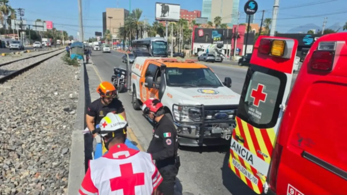 Un accidente ferroviario dejó a un hombre con amputaciones tras ser arrollado en la colonia Miravalle.