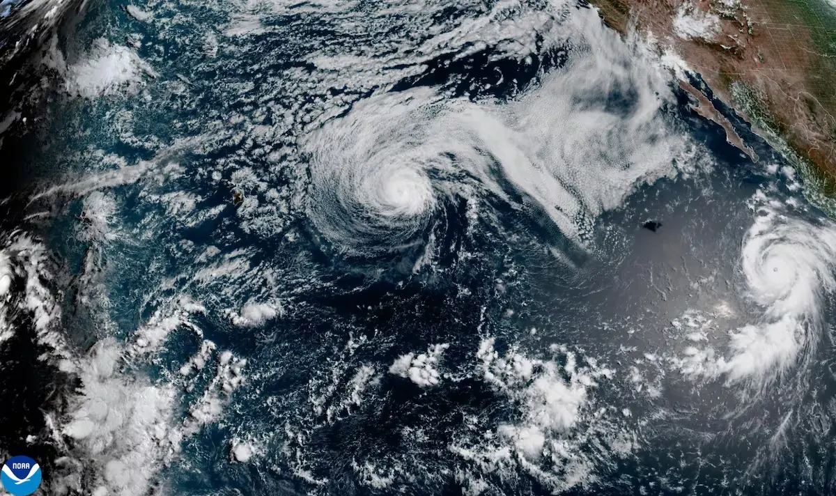 A pesar de su fuerza, el huracán no tocará tierra, pero habrá lluvias intensas en Baja California Sur.