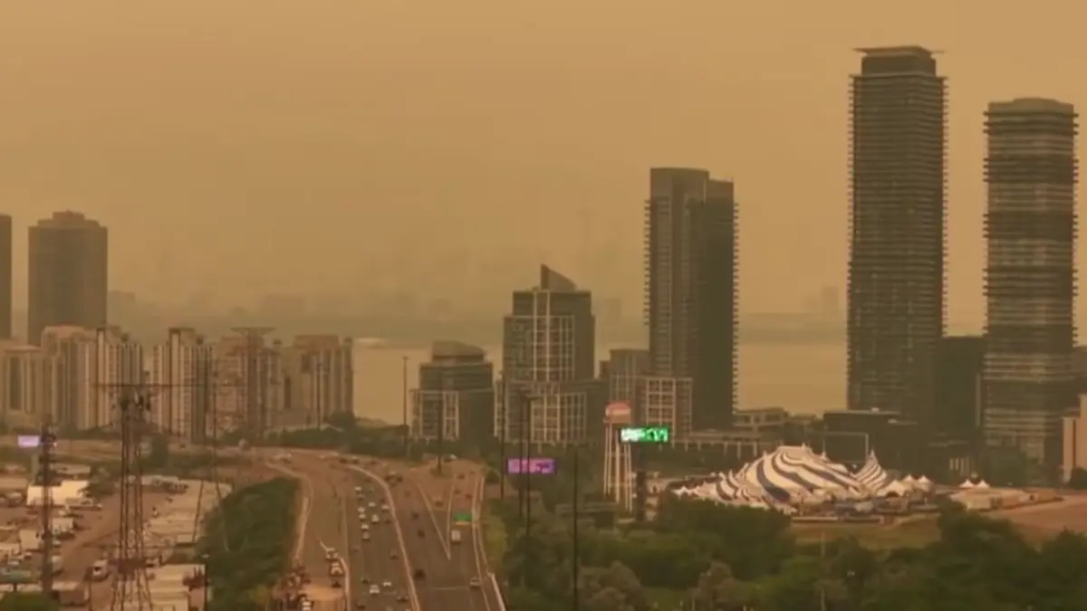 Las intensas lluvias en Texas y la ola de calor en el medio oeste afectan a millones de estadounidenses.