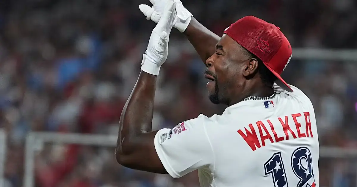 Walker se convierte en el primer jugador de los Cardenales en ganar el Derby, superando a Schwarber en una emocionante remontada.