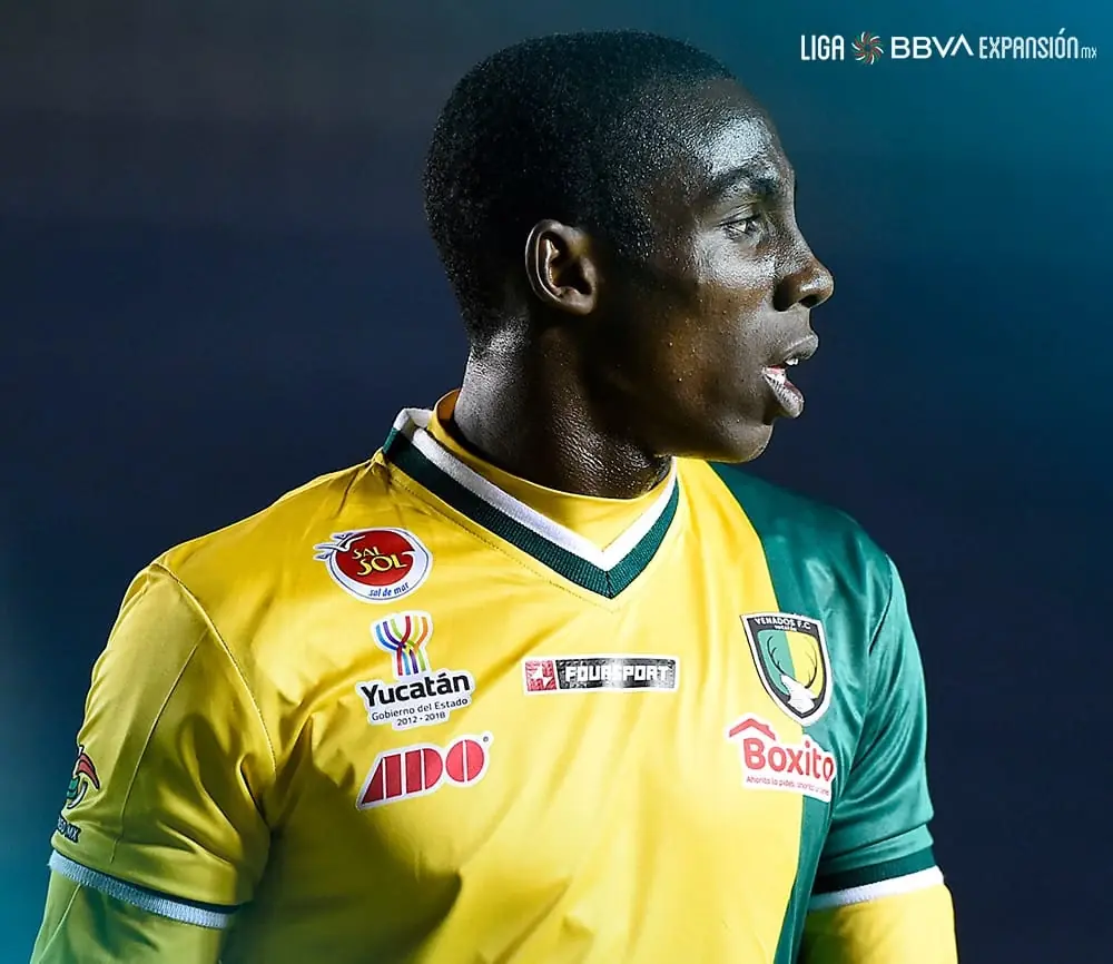 El futbolista colombiano naturalizado mexicano brilló con cuatro goles en el torneo.