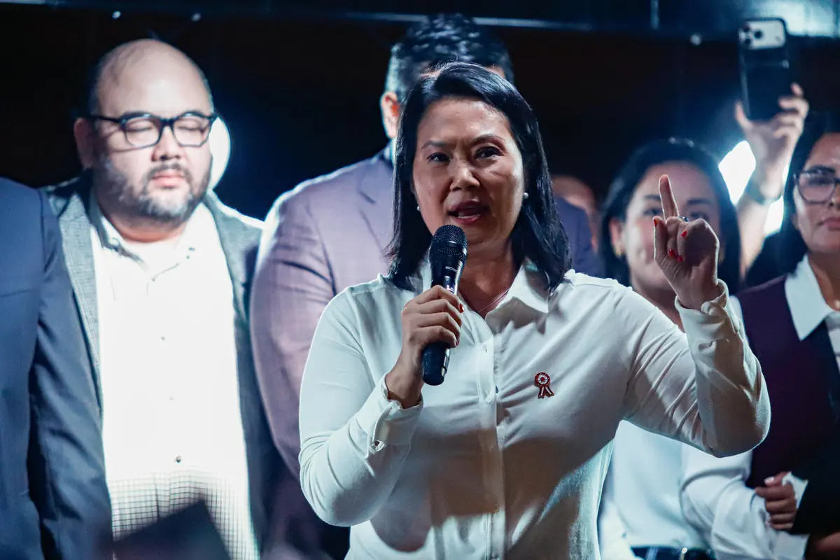La presidenta electa de Perú, Keiko Fujimori, enfrenta impugnaciones mientras asegura un gobierno inclusivo.