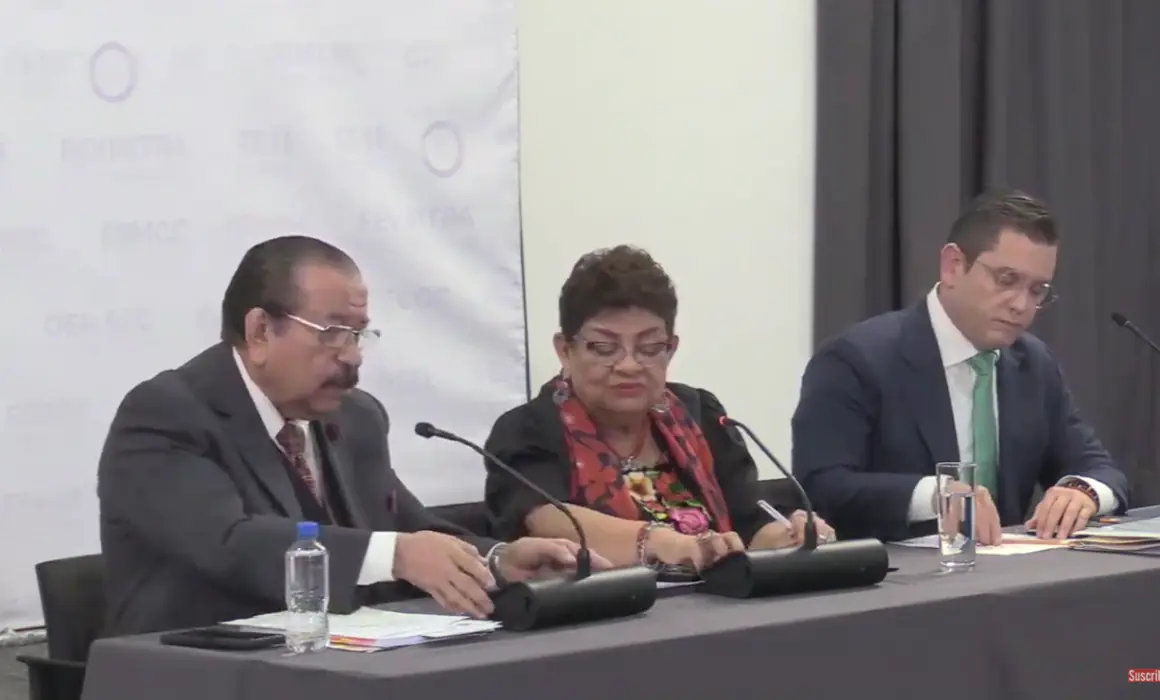 Exembajador de EE. UU. es acusado de incumplir acuerdos en caso Zambada.
